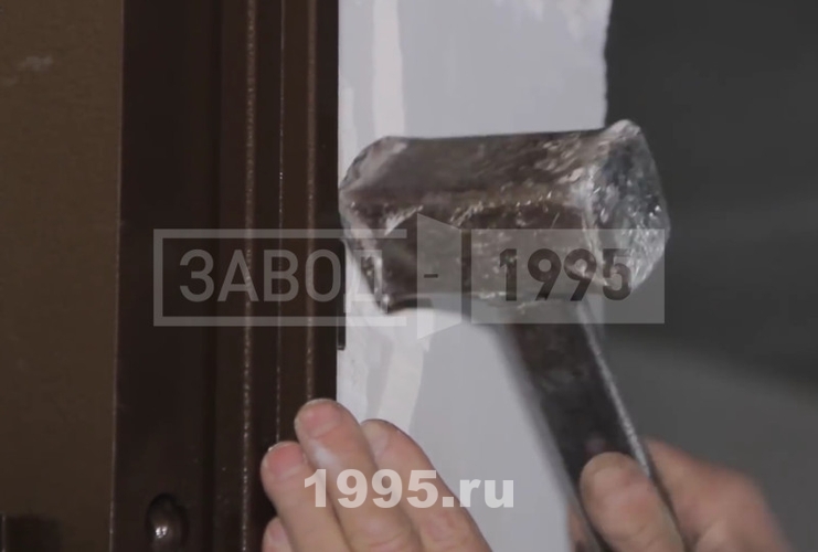 Крепление короба в проеме