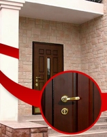 Дверь для коттеджа